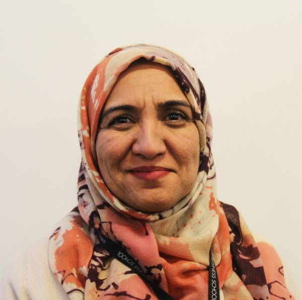 Dr Rukhsana Kausar